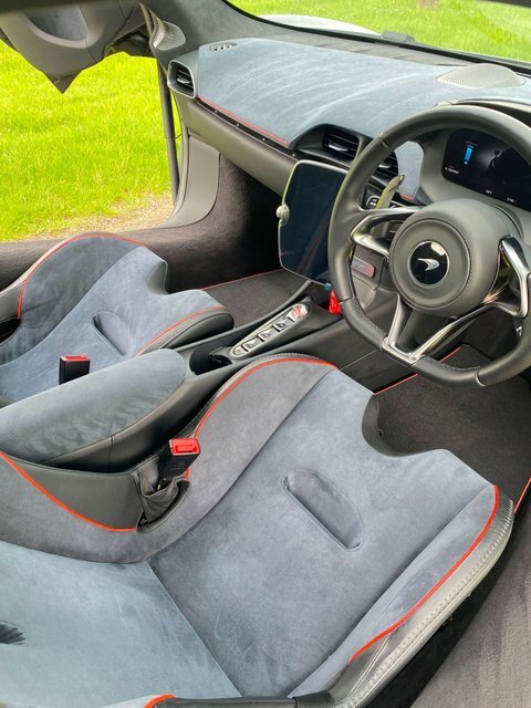 McLaren Artura Spider Black #20