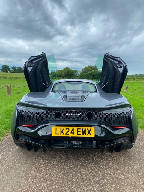 McLaren Artura Spider Black #17