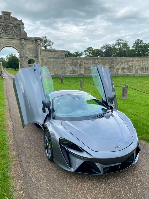 McLaren Artura Spider Black #8