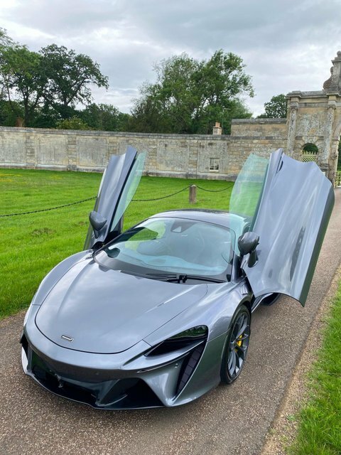 McLaren Artura Spider Black #10