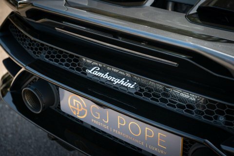 Lamborghini Huracan Evo Spyder  #37