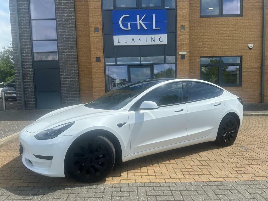 Tesla Model 3 Rwd White