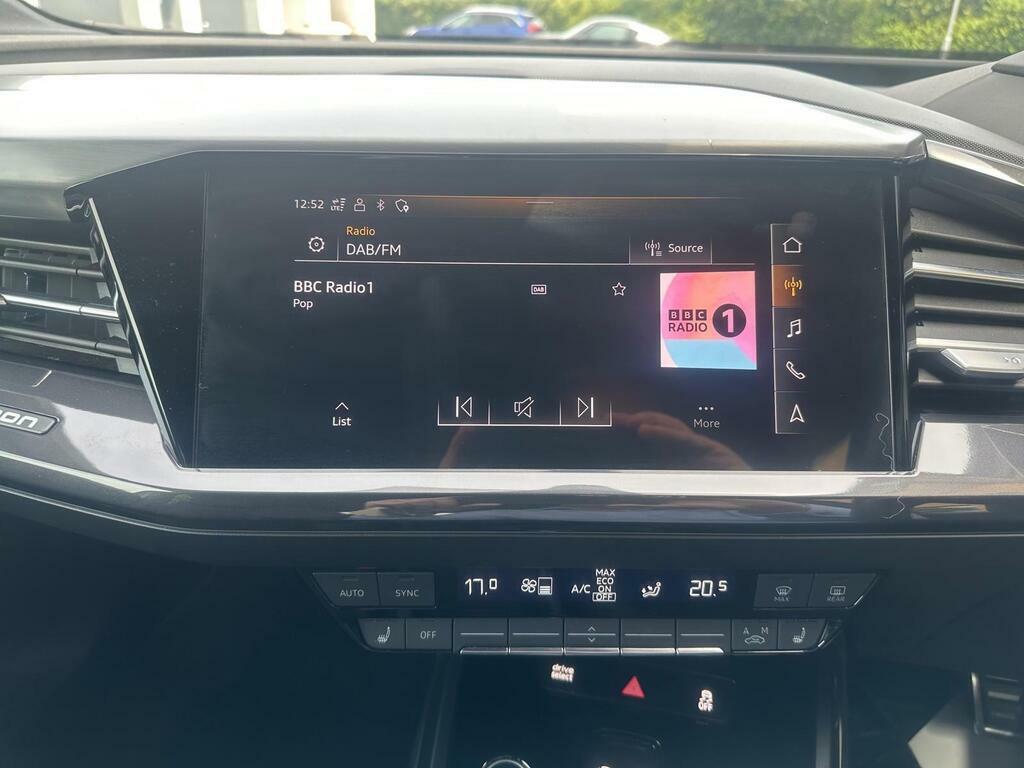Audi Q4 E Tron Q4 S Line 40 E-tron 150,00 Kw Black #26