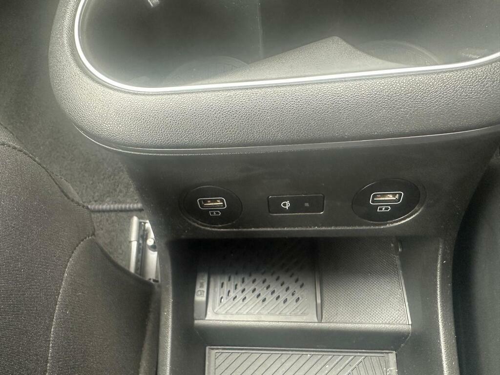 Hyundai Ioniq 5 Hatchback Green #12