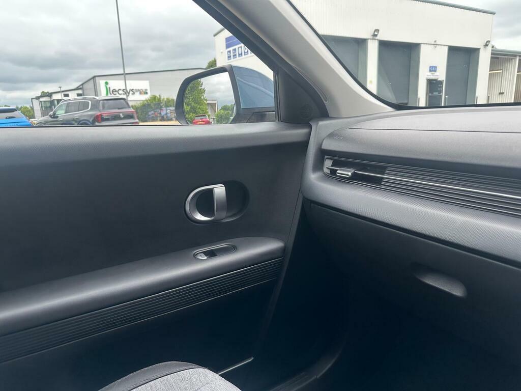 Hyundai Ioniq 5 Hatchback Green #11