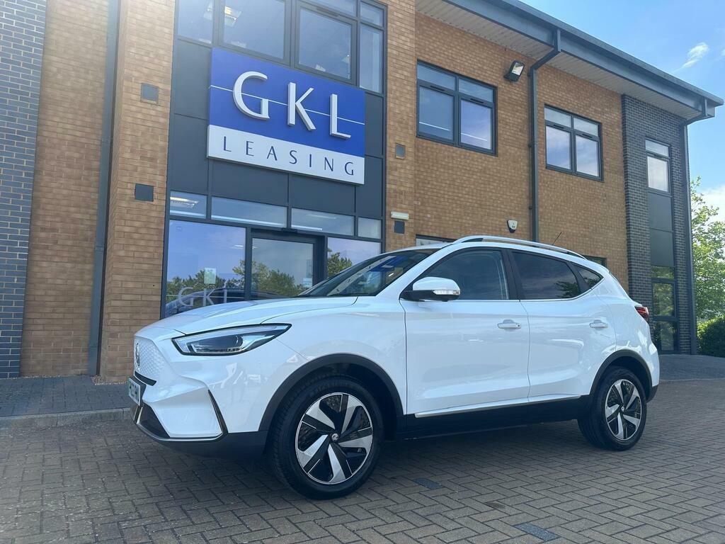 MG ZS 72.6Kwh Trophy Long Range White #2