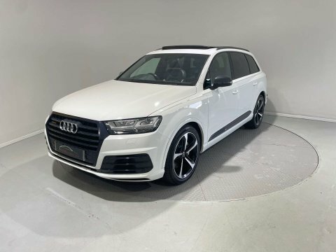 Audi Q7 3.0 Q7 Black White