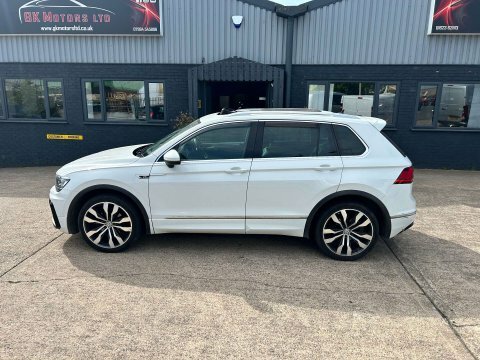 Volkswagen Tiguan 2.0 Tiguan R-line MRZ5088 White #4
