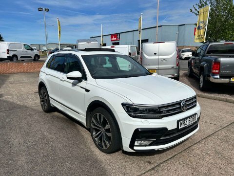 Volkswagen Tiguan 2.0 Tiguan R-line MRZ5088 White