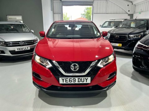 Nissan Qashqai 1.3 Qashqai Acenta YE69DUY Red #3