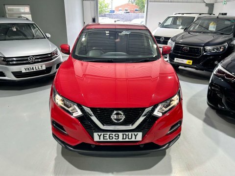 Nissan Qashqai 1.3 Qashqai Acenta YE69DUY Red #4