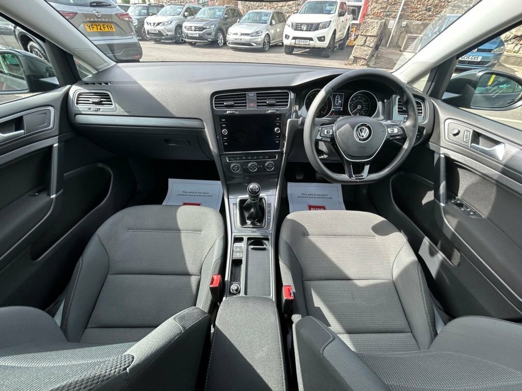 Volkswagen Golf 1.5L Match Edition VN69VND Grey #2