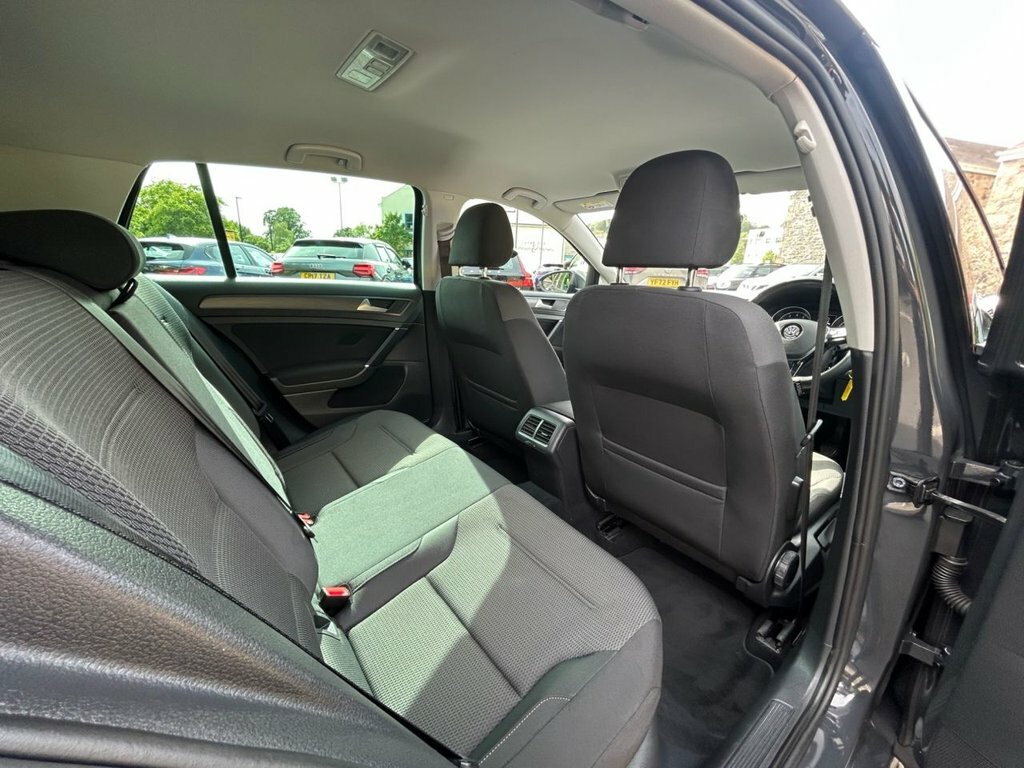 Volkswagen Golf 1.5L Match Edition VN69VND Grey #3