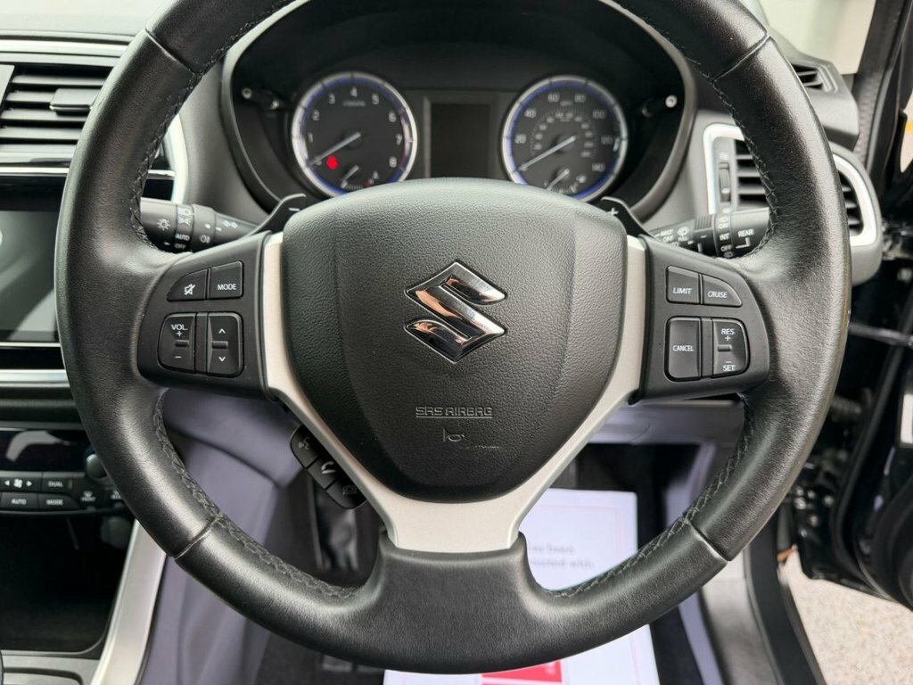 Suzuki SX4 S Cross  Silver #27