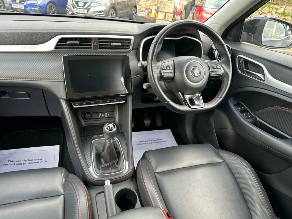 MG ZS 1.5L Exclusive Black #5
