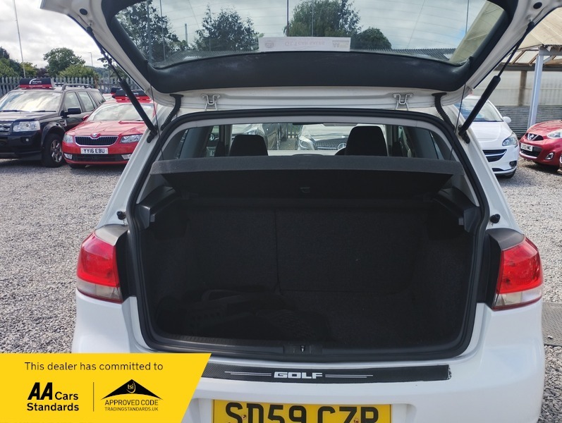Volkswagen Golf Hatchback Silver #16