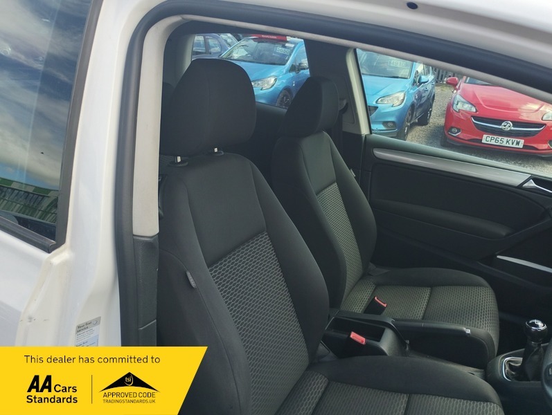 Volkswagen Golf Hatchback Silver #12