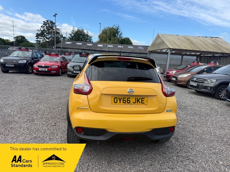Nissan Juke Tekna White #7