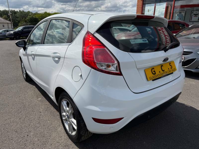 Ford Fiesta 1.6 Zetec Powershift - 2014 14 White #5
