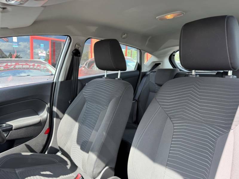 Ford Fiesta 1.6 Zetec Powershift - 2014 14 White #4