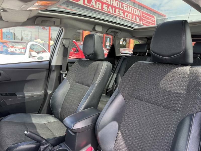 Toyota Auris 1.8 Vvti Hybrid Excel Cvt Nav -Full Toy GX65MOV Grey #4