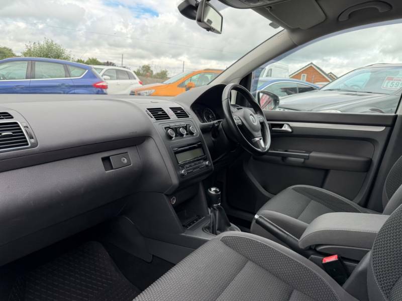Volkswagen Touran 1.6 Tdi 105 Bluemotion Tech Se - Full Service White #3