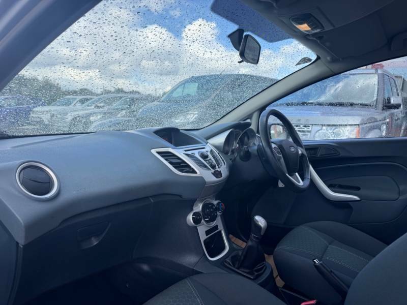 Ford Fiesta 1.25 Zetec 82 - 2 Former Keepers - Full Serv Silver #3
