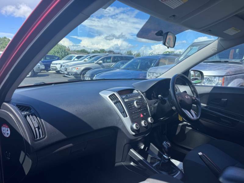 Kia Ceed 1.6 Crdi 3 Sports Wagon Euro 4 Silver #2