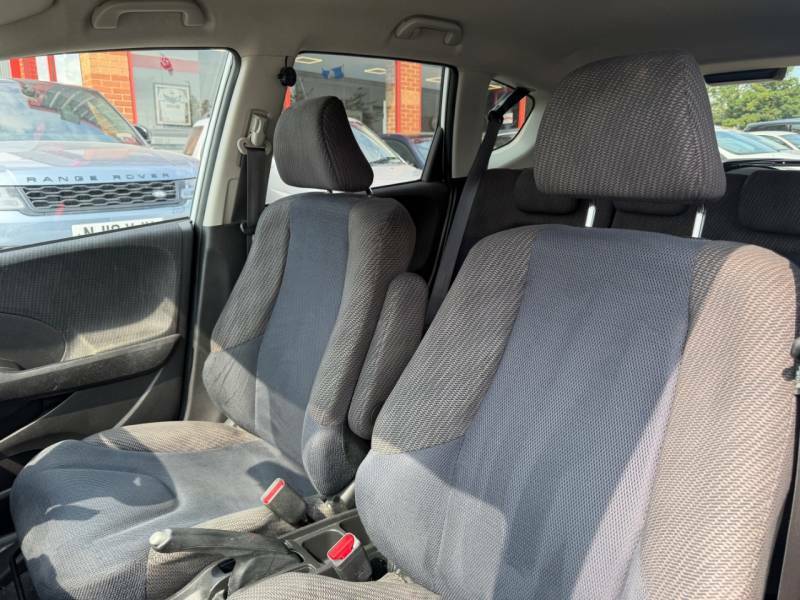 Honda Jazz 1.4 I-vtec Es Plus -1 Former Keeper - Service White #4