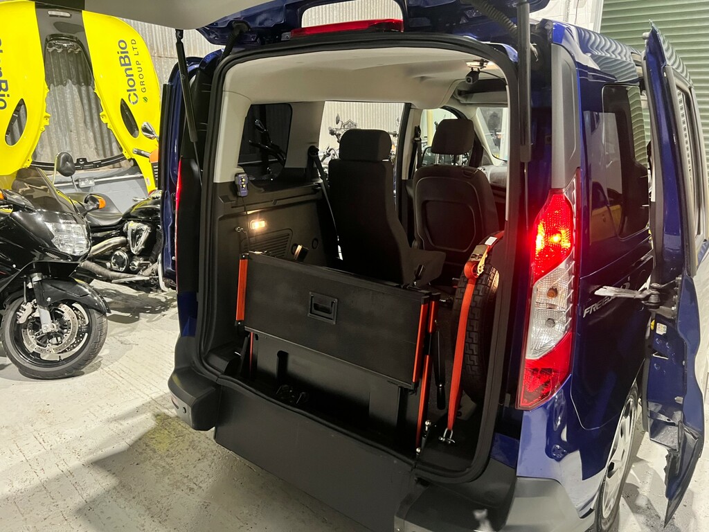 Ford Tourneo Connect 1.5 Tdci Titanium Powershift  #17