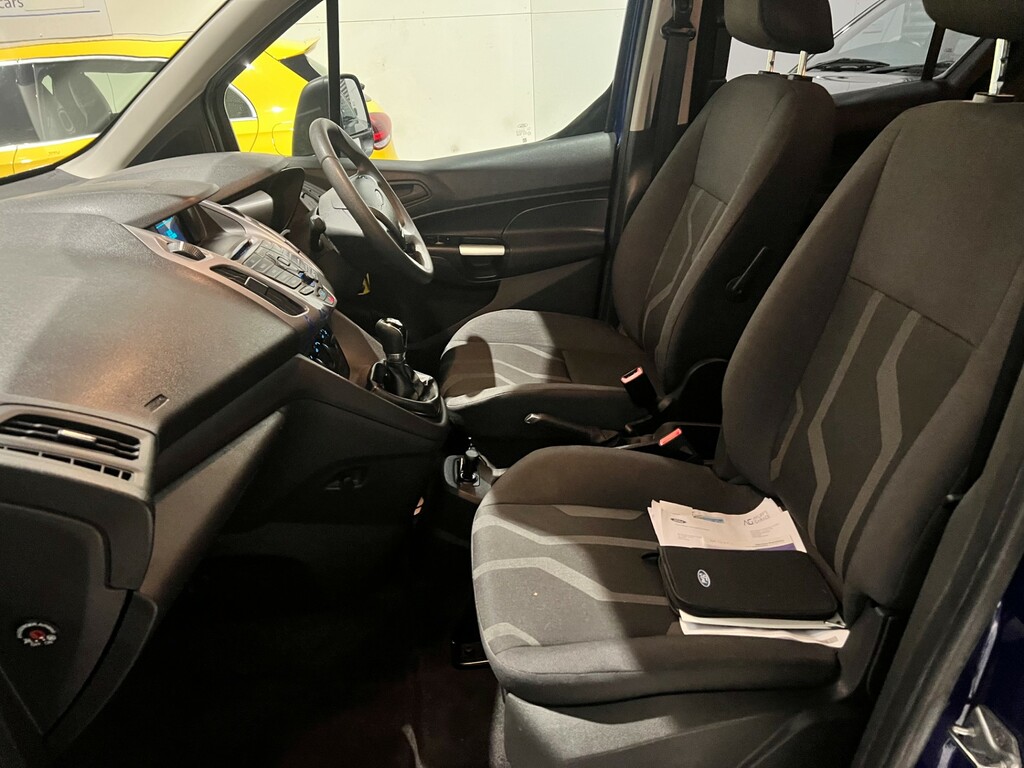 Ford Tourneo Connect 1.5 Tdci Titanium Powershift  #15