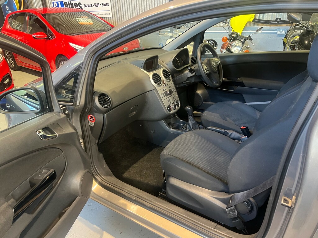 Vauxhall Corsa Limited Edition White #14