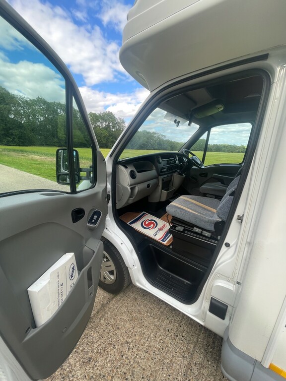 Renault Master Lm 35 Dci 120 Pv White #9