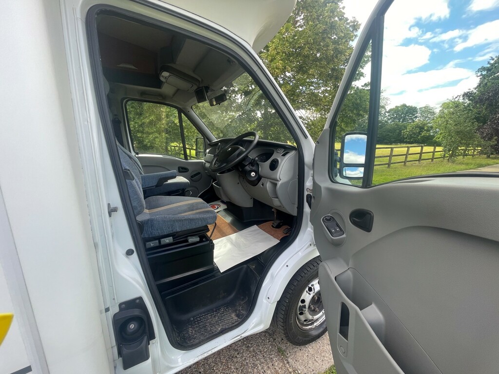 Renault Master Lm 35 Dci 120 Pv White #10