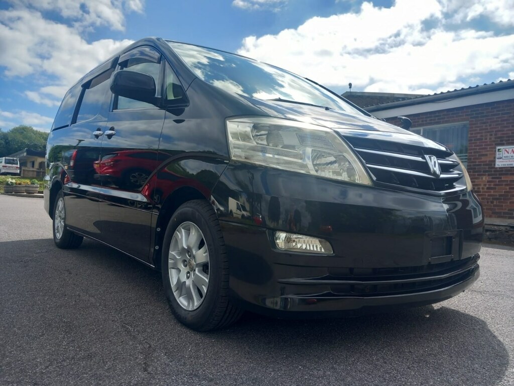 Toyota Alphard 2.4 4X4 Four Wheel Drive Black