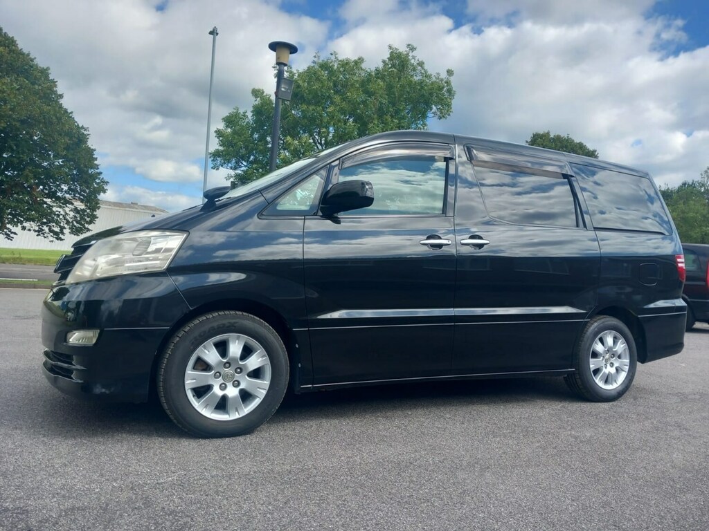 Toyota Alphard 2.4 4X4 Four Wheel Drive Black #3