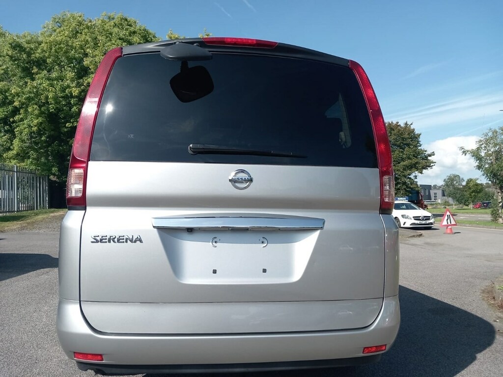 Nissan Serena 2.0 Silver #2