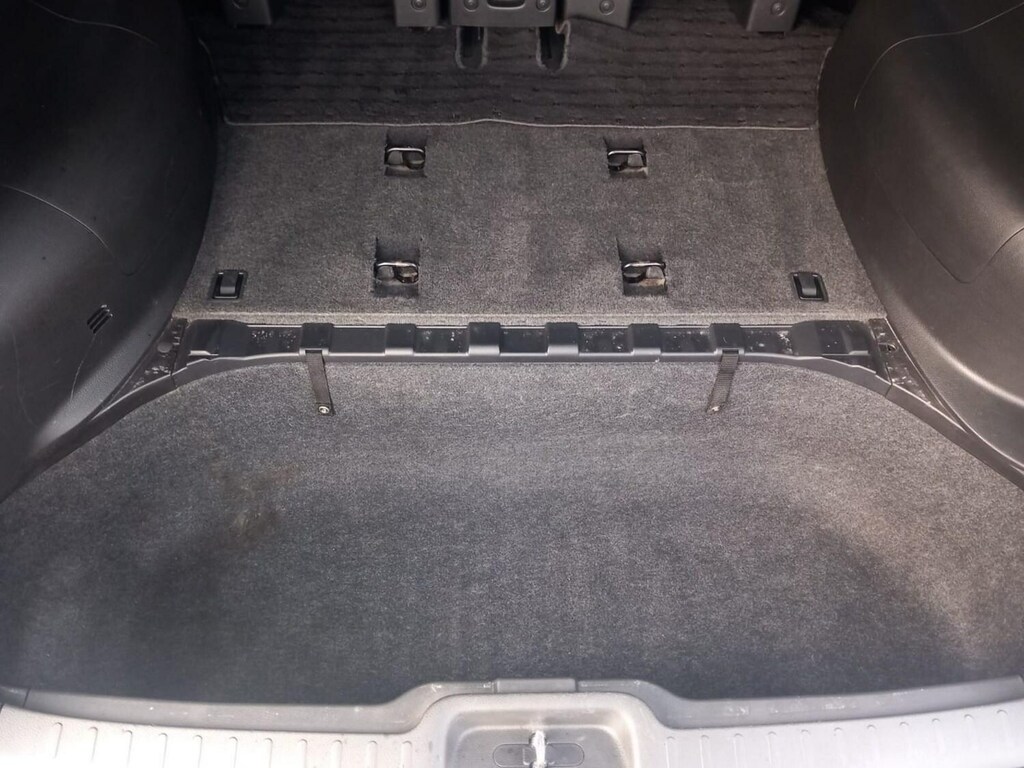Nissan Serena 2.0 L 8 Seat Mpv #13