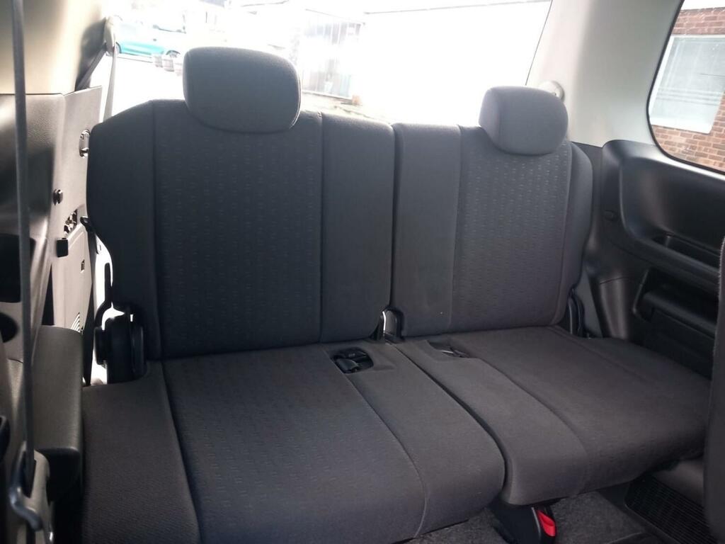 Nissan Serena 2.0 Silver #4