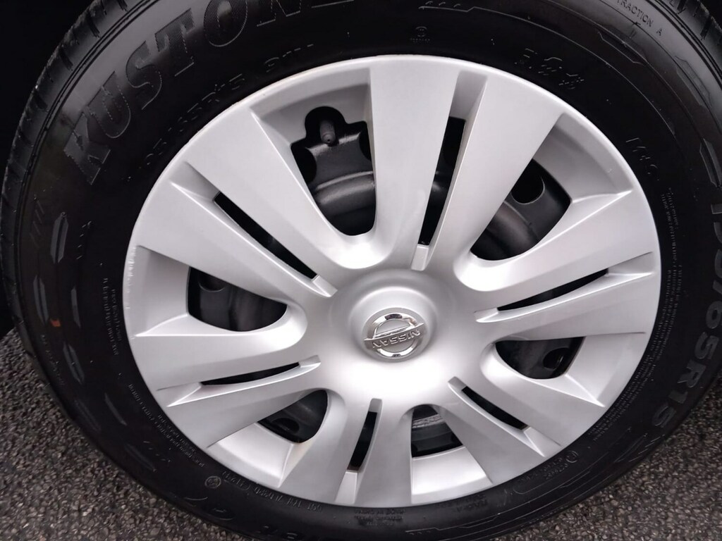 Nissan Serena 2.0 White #4