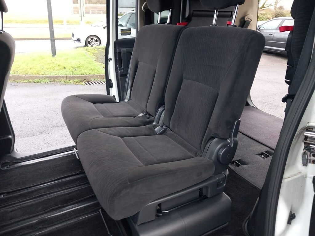Nissan Serena 2.0 White #6