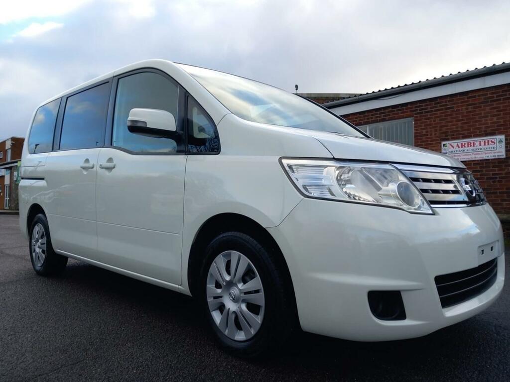 Nissan Serena 2.0 White #2
