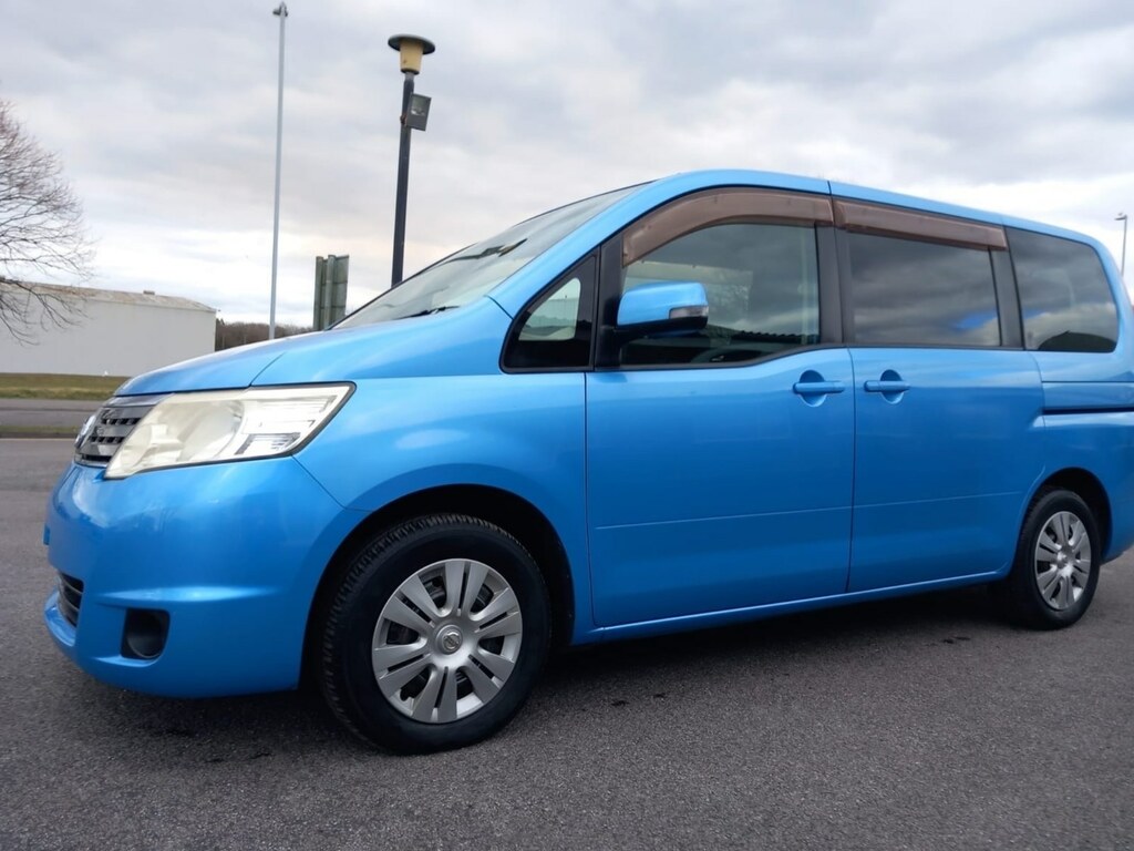 Nissan Serena 2.0 45,000 Miles 45K Blue