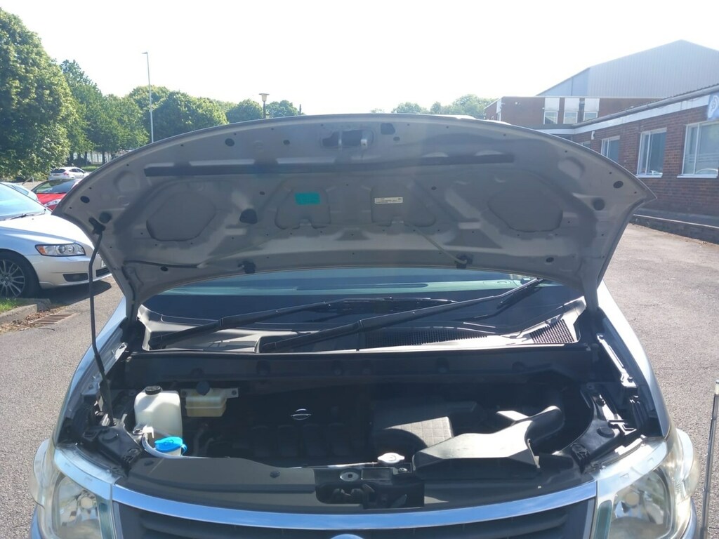 Nissan Serena 2.0 Blue #26