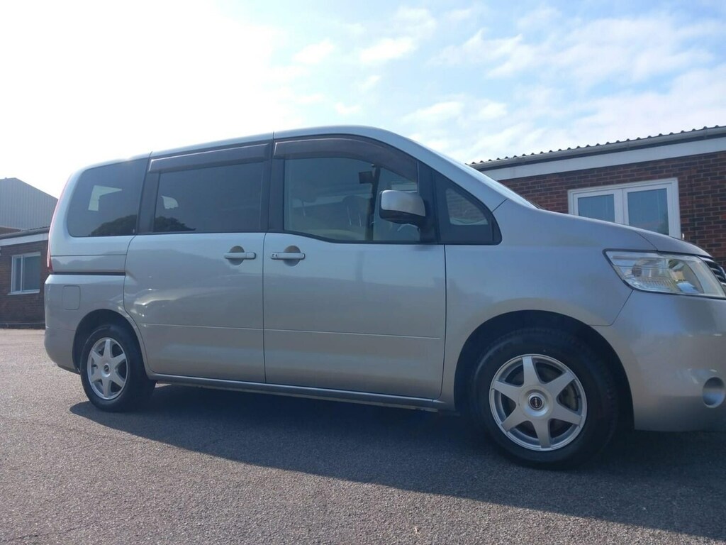 Nissan Serena 2.0 Blue #32