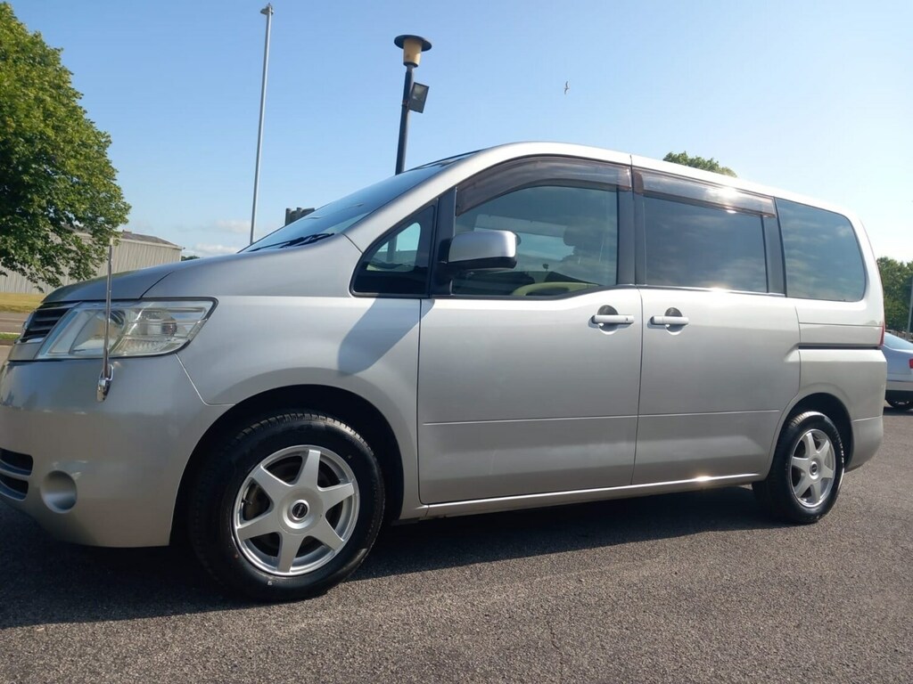 Nissan Serena 2.0 Blue #37