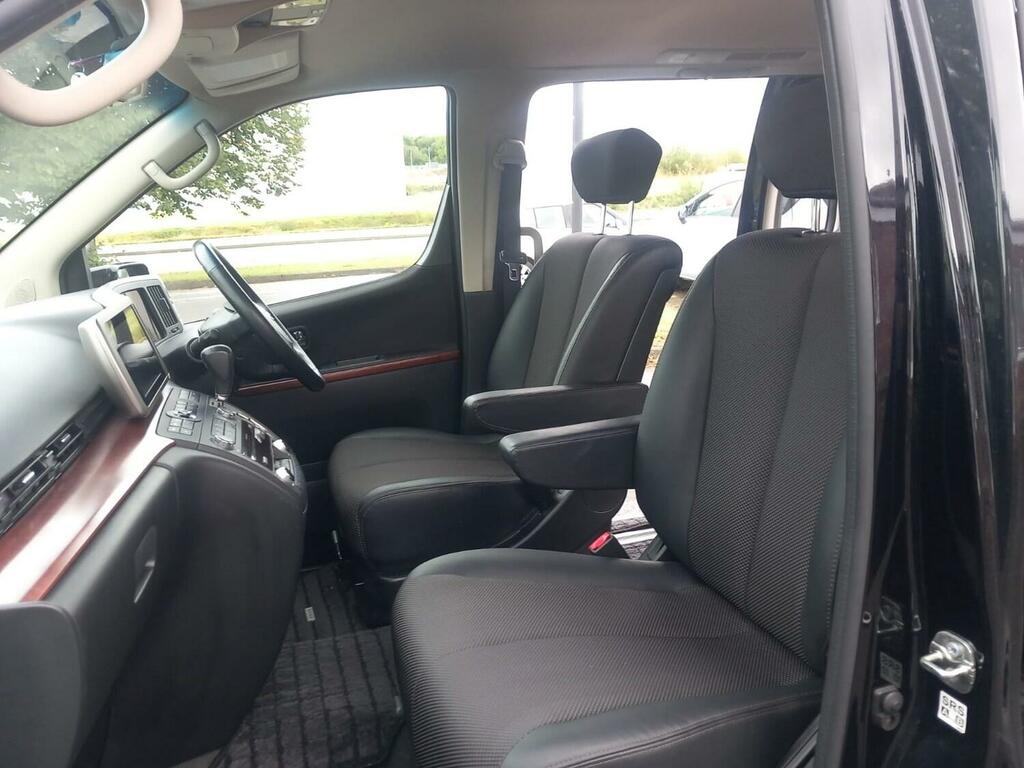 Nissan Elgrand 2.5 CT06PYP Black #2