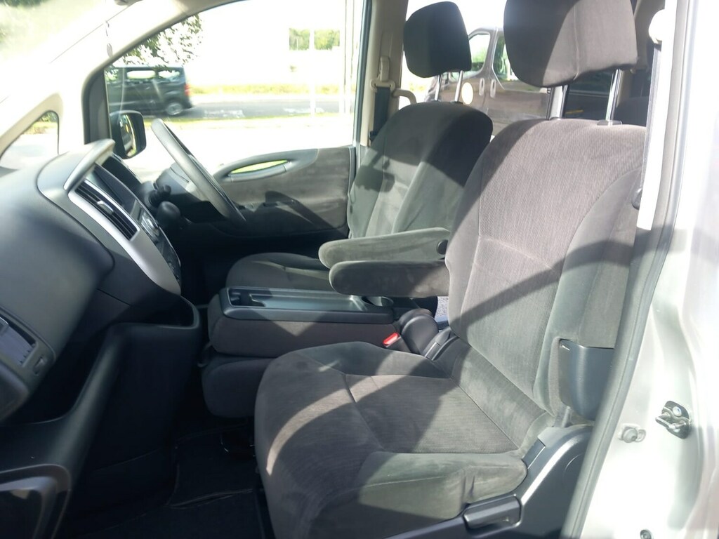 Nissan Serena 2.0 Silver #6
