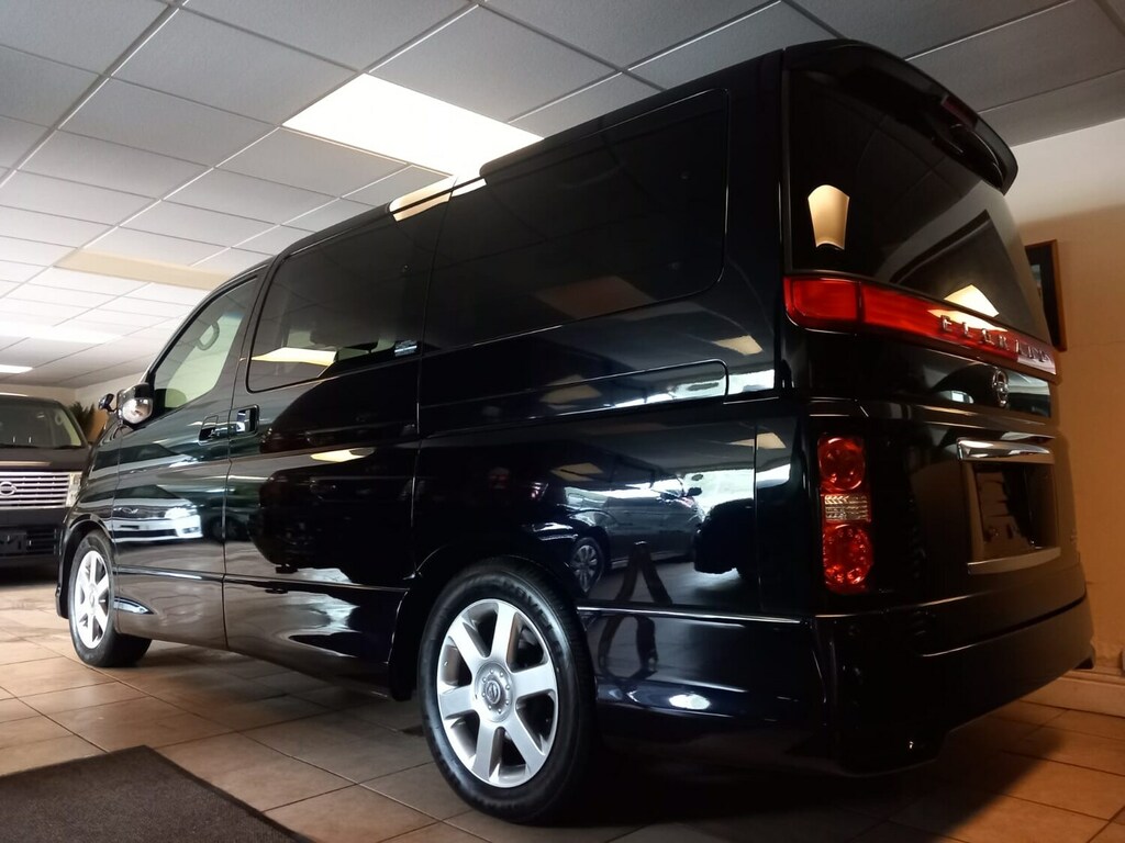 Nissan Elgrand 2.5 CT57EGJ Black #2
