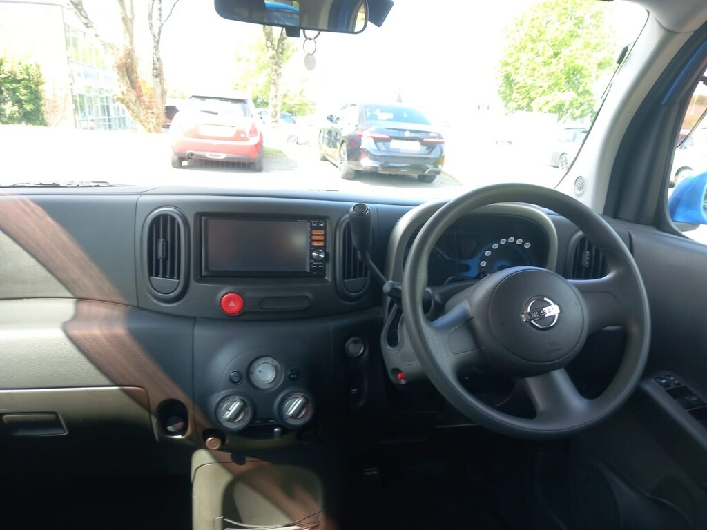 Nissan Cube 1.5 15G Glass Roof Fresh Import White #13